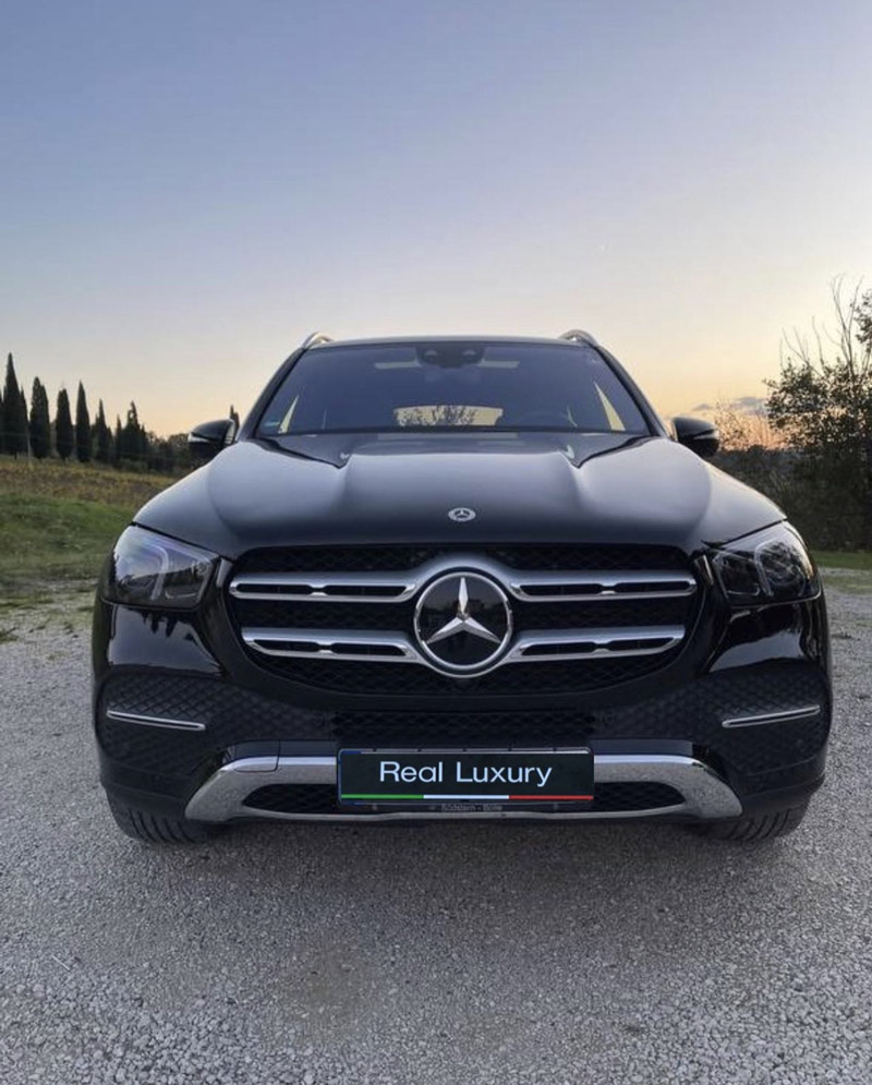 RENTING AN SUV IN TUSCANY: MERCEDES GLE
